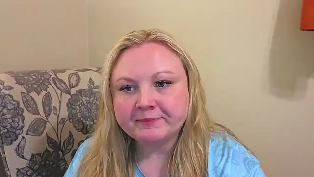 PhatAssBlond online show from April 27, 7:56 pm