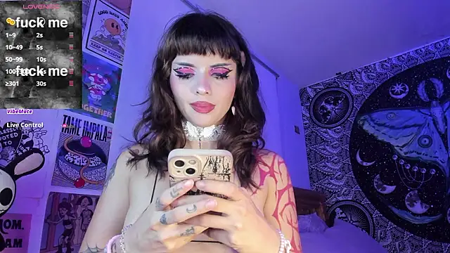 yourrosenrot online show from February 7, 4:31 am