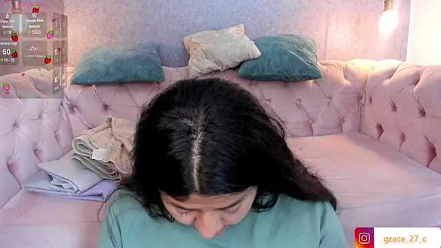 Snapshot of grace77__ chatting on June 17, 12:04 pm grace77 online show from June 17, 12:04 pm