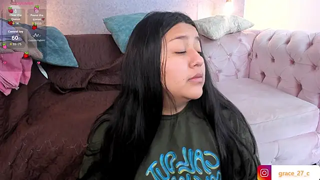 Snapshot of grace77__ chatting on July 3, 12:00 pm grace77 online show from July 3, 12:00 pm