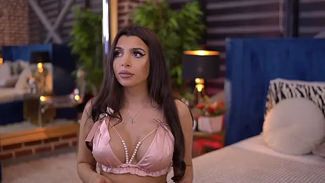 NicoleCellini online show from March 22, 10:04 pm