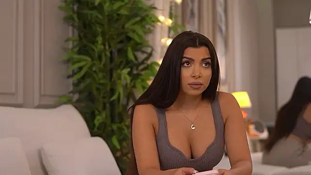 NicoleCellini online show from March 26, 6:39 pm