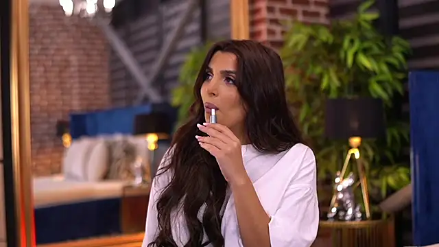 NicoleCellini online show from October 8, 6:41 pm