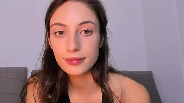 Melanie Angel online show from December 20, 3:04 pm