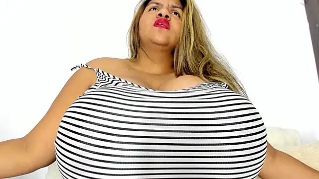 bigmom69  online show from May 6, 1:20 am