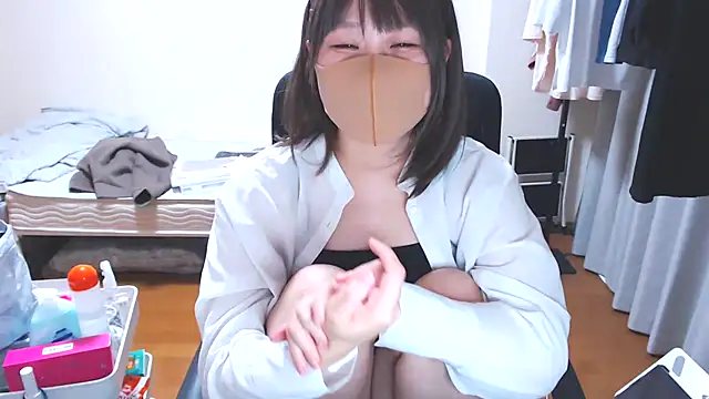Snapshot of izumi__123 chatting on September 16, 5:36 pm izumi 123 online show from September 16, 5:36 pm