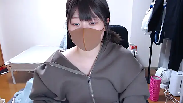 Snapshot of izumi__123 chatting on June 2, 1:33 pm izumi 123 online show from June 2, 1:33 pm