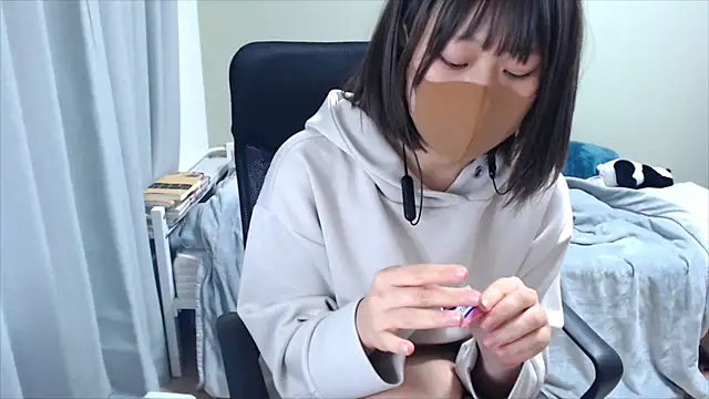 Snapshot of izumi__123 chatting on December 2, 12:24 pm izumi 123 online show from December 2, 12:24 pm
