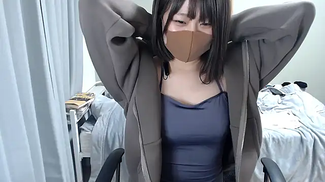 Snapshot of izumi__123 chatting on December 3, 4:00 pm izumi 123 online show from December 3, 4:00 pm
