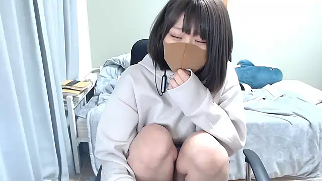 Snapshot of izumi__123 chatting on December 8, 3:35 pm izumi 123 online show from December 8, 3:35 pm