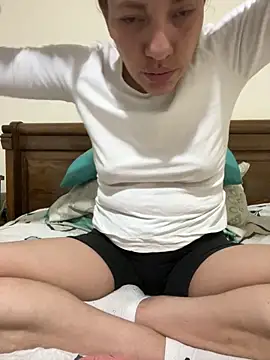Snapshot of lia_huan chatting on March 18, 2:18 am lia huan online show from March 18, 2:18 am