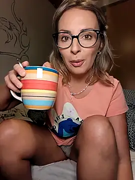 Jade Emeraud online show from December 16, 8:24 pm