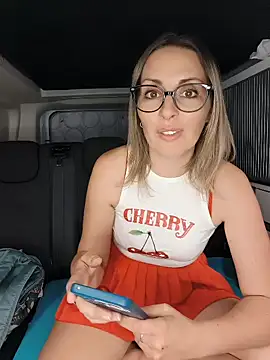 Jade Emeraud online show from April 9, 7:42 pm