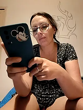 Jade Emeraud online show from March 20, 1:34 pm