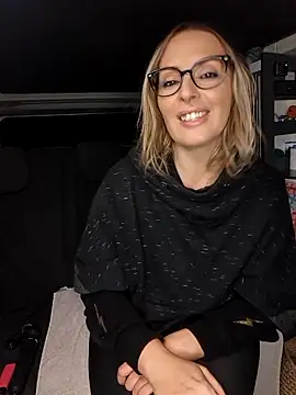 Jade Emeraud online show from November 27, 8:53 pm