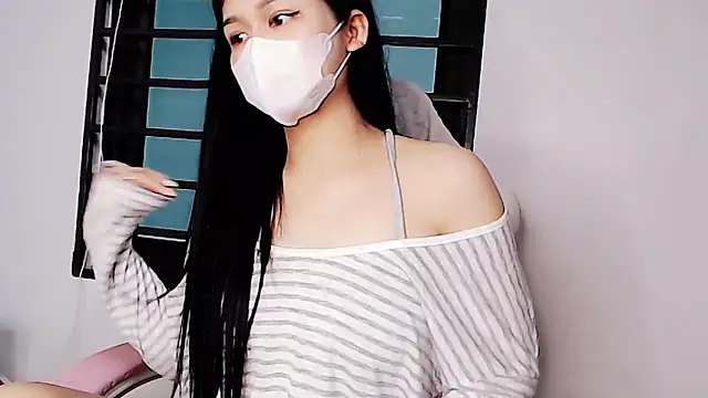 phuong-anh1709 online show from February 2, 4:44 am