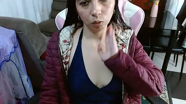 kendall all4u online show from April 19, 3:07 am