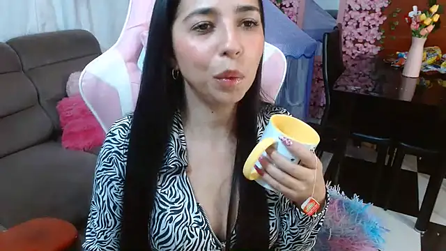 kendall all4u online show from June 26, 5:57 am