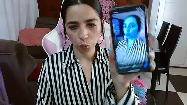 kendall all4u online show from April 3, 5:36 am