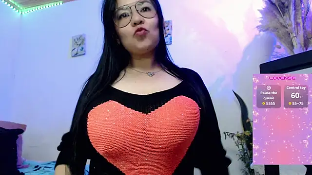 Donniia online show from February 11, 10:31 pm