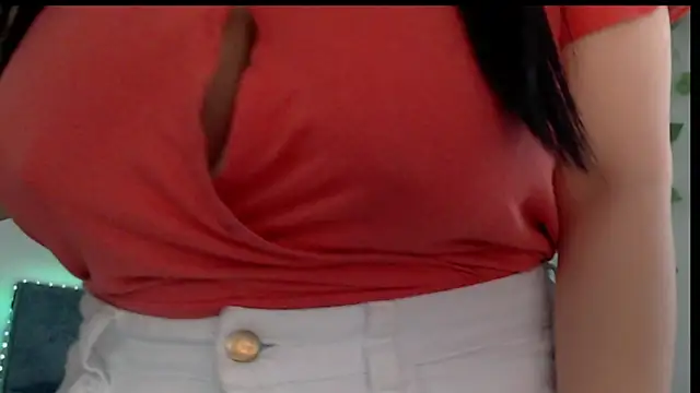 Snapshot of Donniia chatting on March 3, 5:31 pm Donniia online show from March 3, 5:31 pm