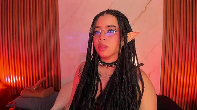 Emiilycollins online show from March 12, 9:45 pm