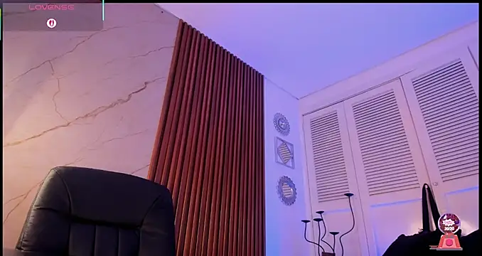 Snapshot of Emiilycollins chatting on February 13, 4:45 am Emiilycollins online show from February 13, 4:45 am