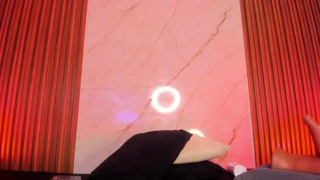 Emiilycollins online show from March 13, 3:54 am