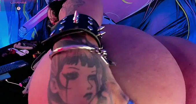 Emiilycollins online show from March 10, 11:20 pm