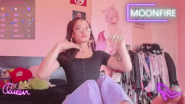 Snapshot of moonfiredancer chatting on January 8, 2:34 pm moonfiredancer online show from January 8, 2:34 pm