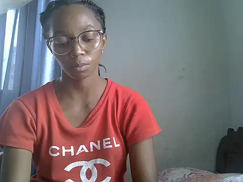 ElianeHot online show from March 20, 9:54 am