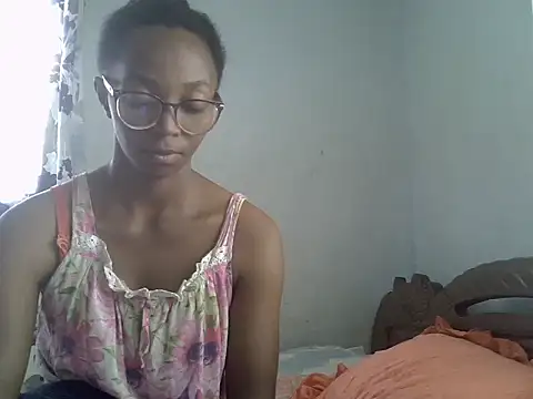 ElianeHot online show from April 24, 8:38 am