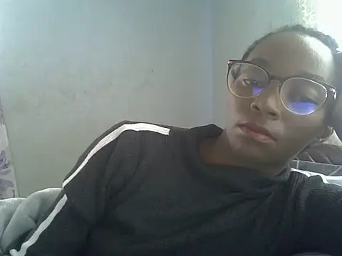 ElianeHot online show from June 30, 7:52 am