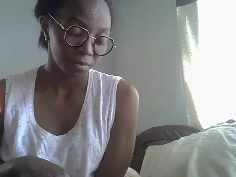 Snapshot of ElianeHot chatting on September 9, 7:51 am ElianeHot online show from September 9, 7:51 am