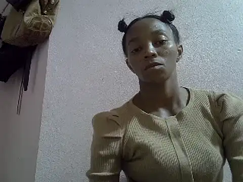 Snapshot of ElianeHot chatting on February 26, 3:10 pm ElianeHot online show from February 26, 3:10 pm