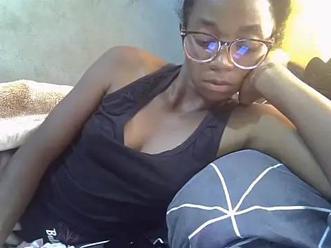 ElianeHot online show from March 31, 3:41 am