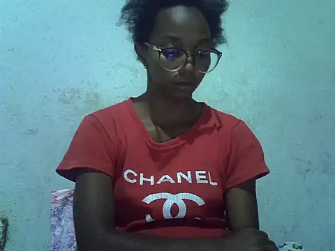 ElianeHot online show from April 15, 7:58 pm