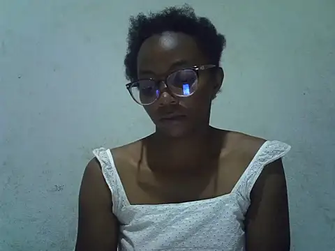 ElianeHot online show from July 16, 6:38 pm