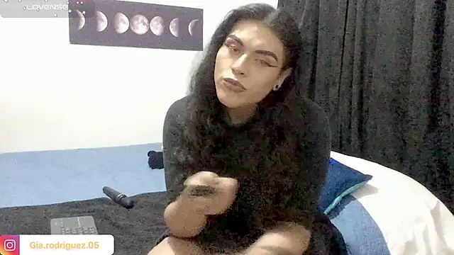 Snapshot of Ariana_Rodriguez_ chatting on July 9, 11:04 pm Ariana Rodriguez online show from July 9, 11:04 pm