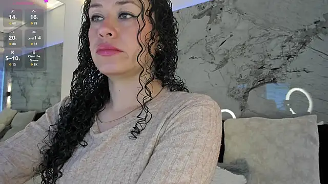 LIZ HOLMES online show from November 6, 11:36 am