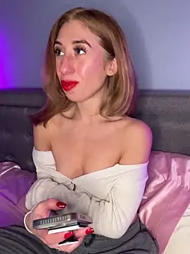 petitebarbiexxx online show from December 14, 3:50 am