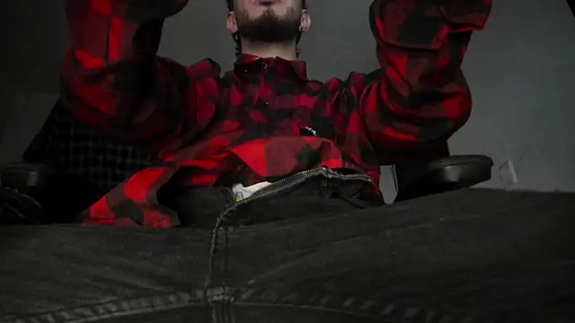 s sven03 online show from September 11, 7:19 am