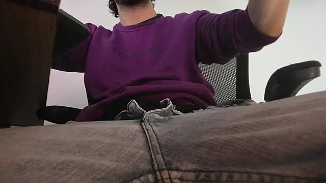 s sven03 online show from October 15, 4:33 am