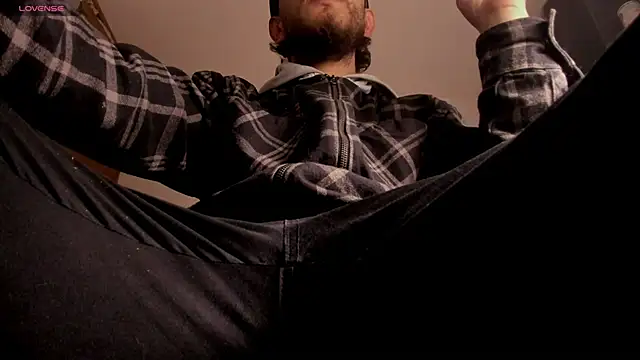 s sven03 online show from March 29, 9:11 am