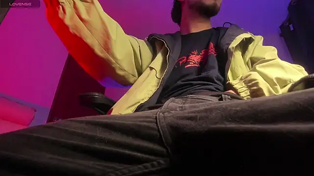 s sven03 online show from December 19, 11:18 pm