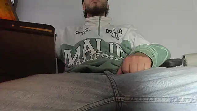 s sven03 online show from October 19, 11:29 pm