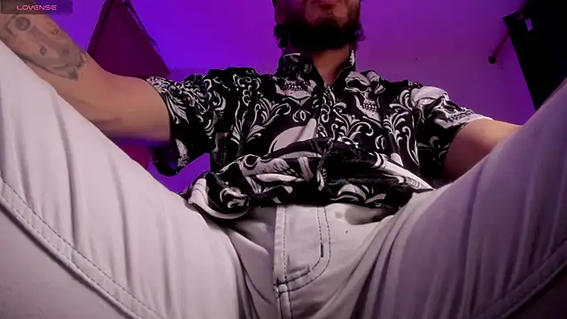 s sven03 online show from April 21, 11:44 pm