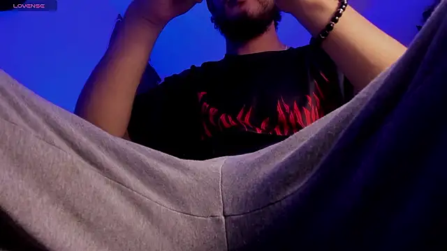 s sven03 online show from March 26, 1:48 am