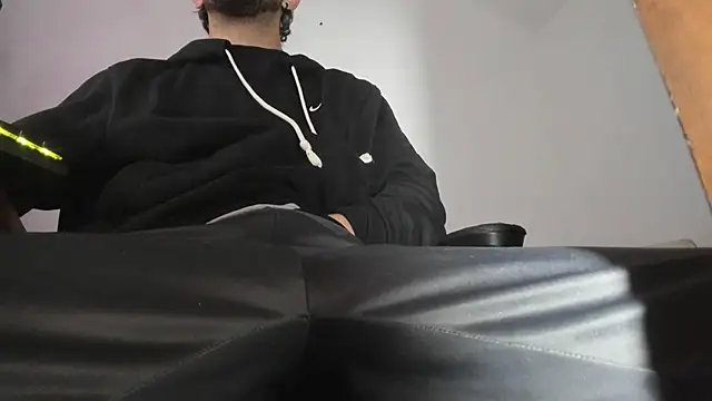 s sven03 online show from November 14, 10:52 am