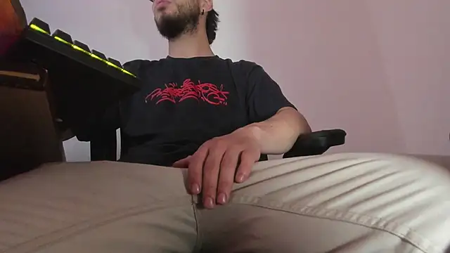 s sven03 online show from October 25, 10:10 pm